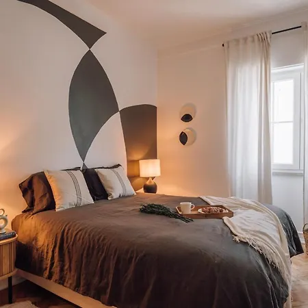 Alp - 3 Bedrooms, Office And Terrace In Alvalade 公寓